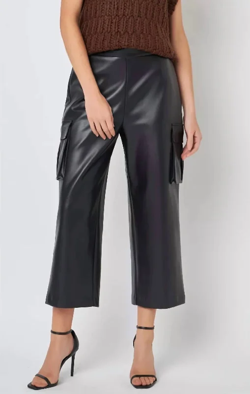 Final Clearance Faux Leather Cropped Cargo Pants In Black