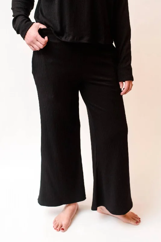 Closeout Deal Ribbed Lounge Pant In Black