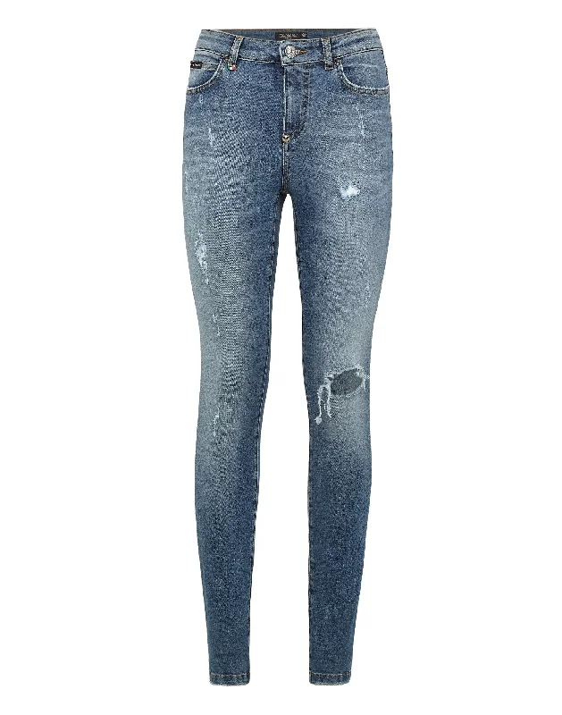 Weekend Savings Galore Slim Fit Statement