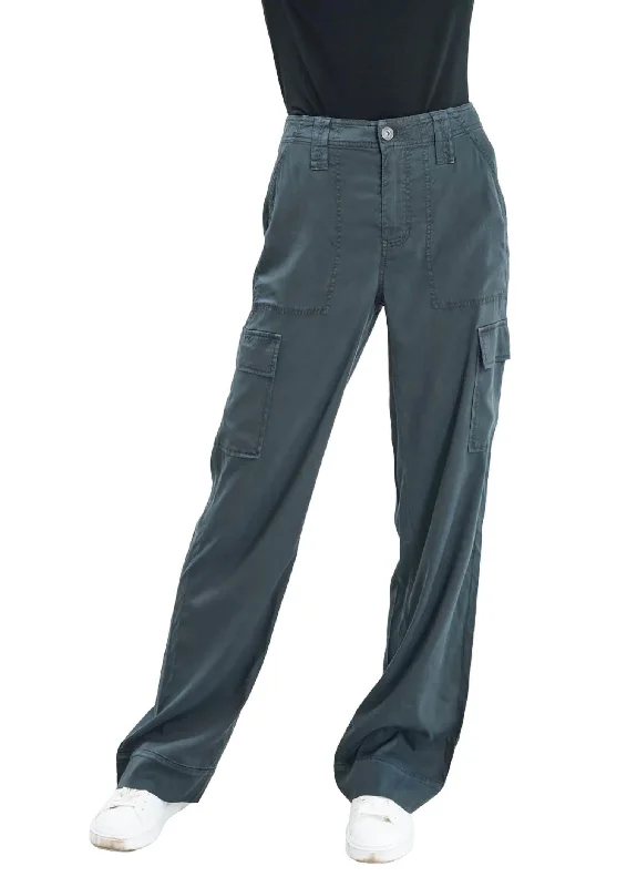 Weekend Deals You Can't Resist Nava Pant In Abyss