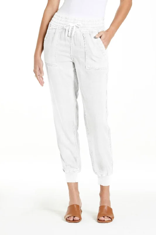 Super Deal Jacey Super High Rise Cropped Jogger In White