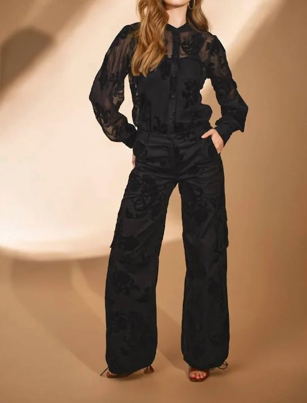 Weekend Discounts to Love Zuhr Cotton Cargo Pants In Black