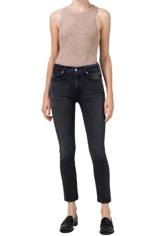 Weekend Savings Fiesta Ella Mid Rise Crop Jeans In Film Noir