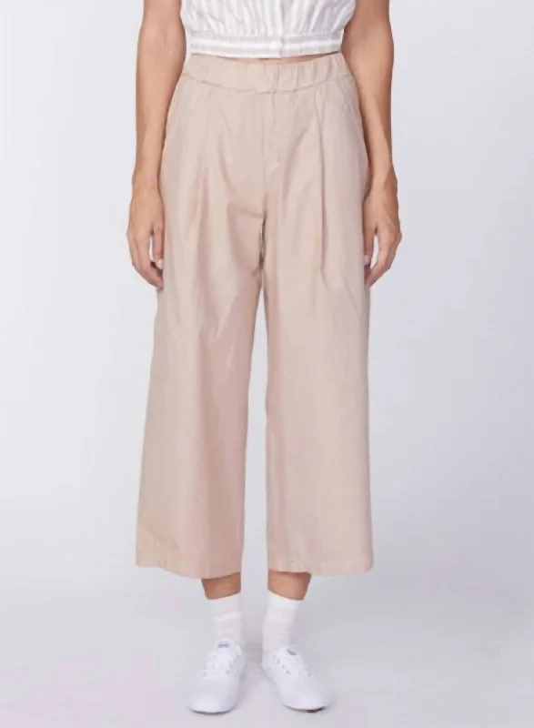 Epic Value Fine Poplin Cropped Pull On Pant In Beige