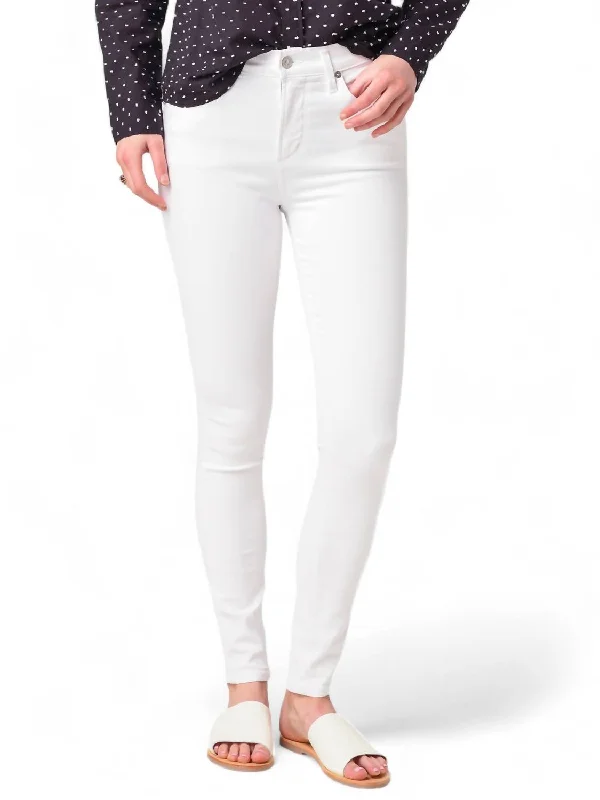 Act Now Rocket Skinny Jeans In White Sculpt