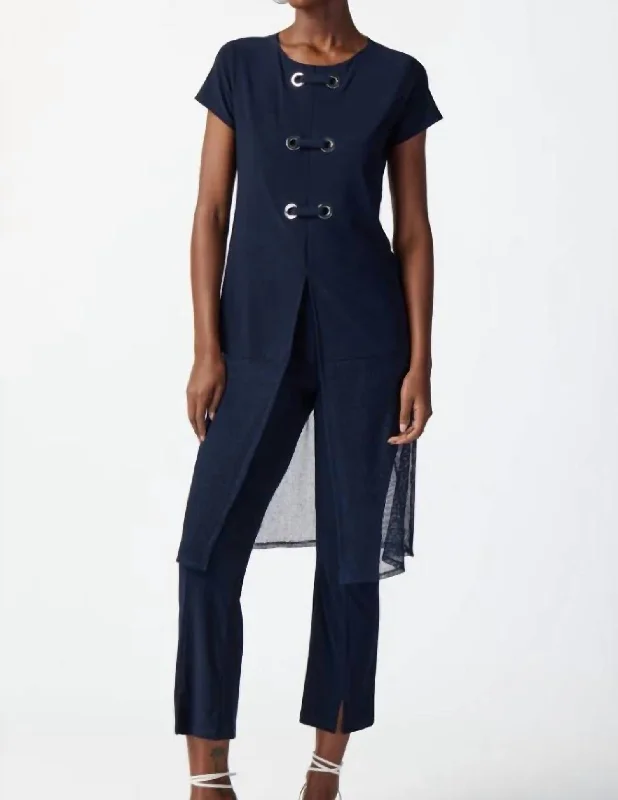 Discount Extravaganza Straight Leg Capri Pants In Midnight Blue