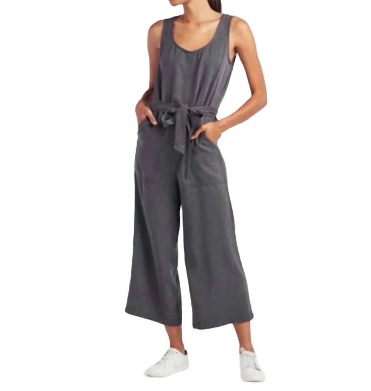 Amazing Value Wide Leg Jumpsuit In Gray