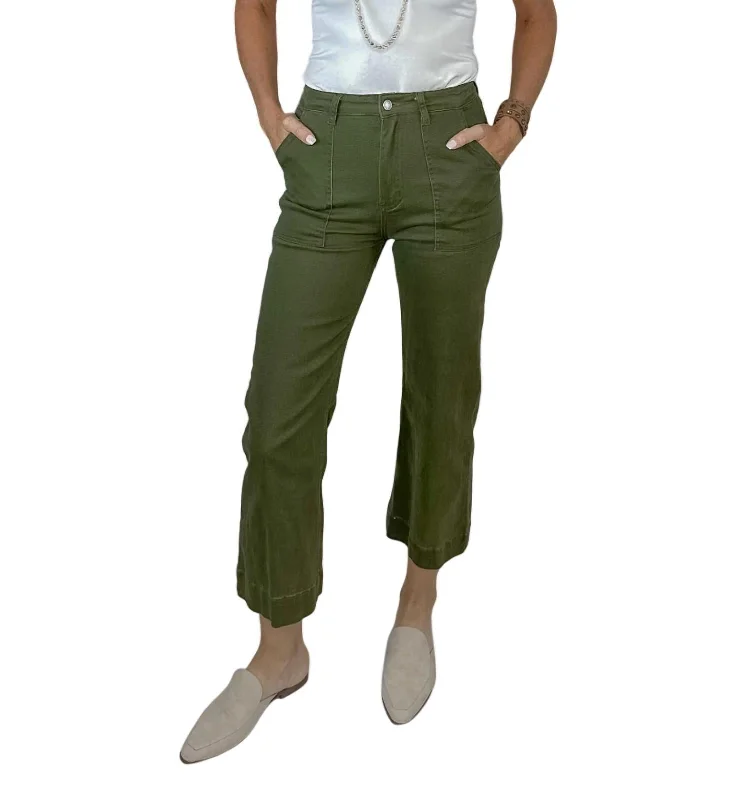 Super Bargain Claire Cropped Cargo Pants In Green